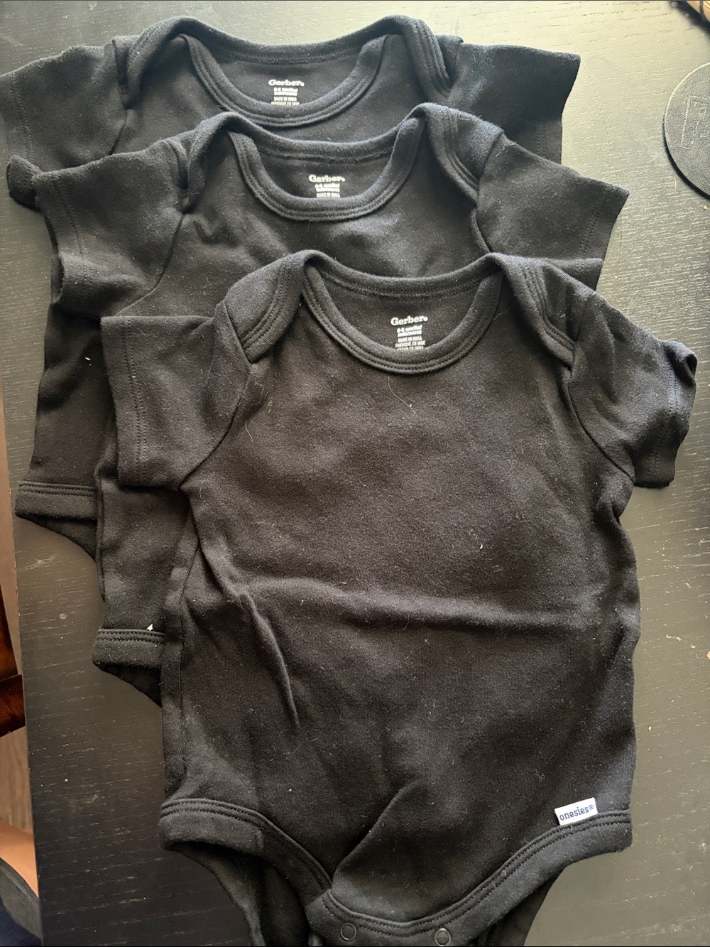 Gerber Black Short-Sleeve Baby Bodysuits 3-Pack